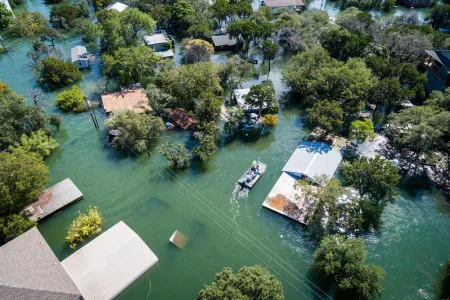 The project by three Charles Darwin University experts will delve into how weather events affect where people choose to live. 
